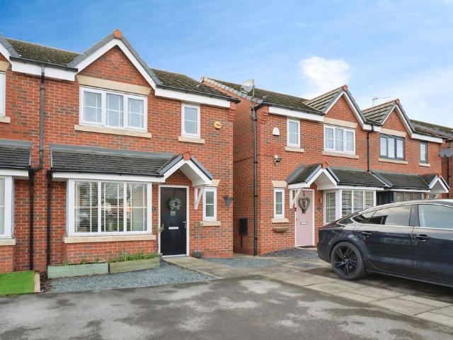House for sale in Lunts Heath, Widnes