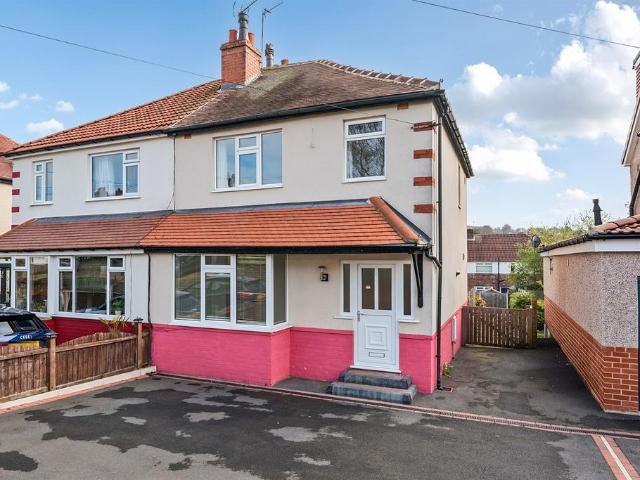 House for sale in Horsforth, West Yorkshire