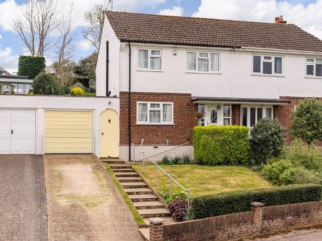 House for sale in Kings Hill, Colliers End