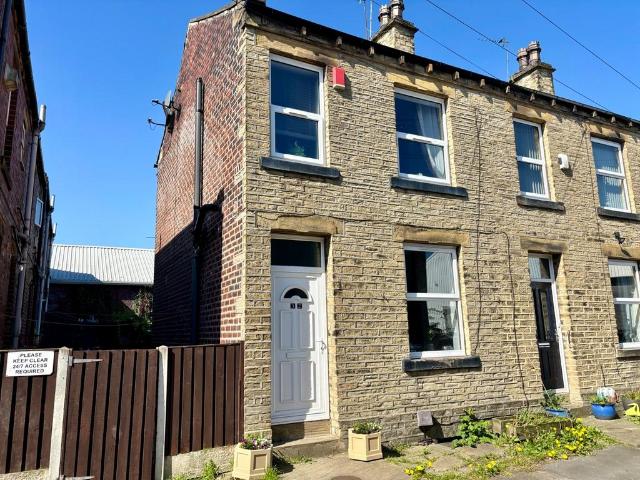 House for sale in Cleckheaton, West Yorkshire