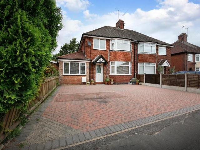 House for sale in The Heath, Beamhurst