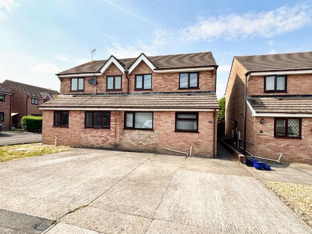 House for sale in Porthcawl, Nottage