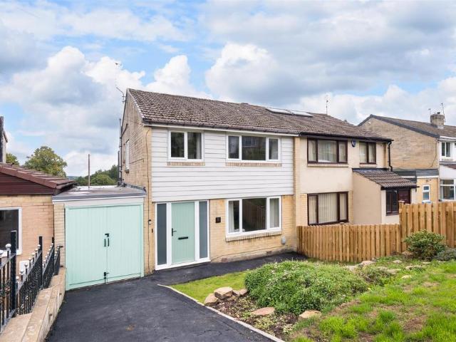 House for sale in Low Matlock, Sheffield