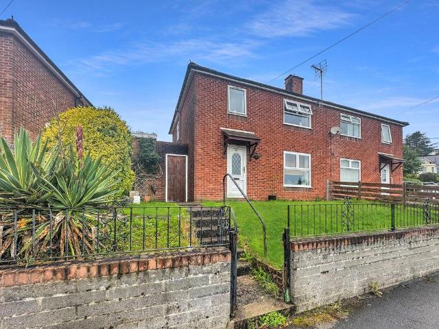 House for sale in Tredomen, Hengoed
