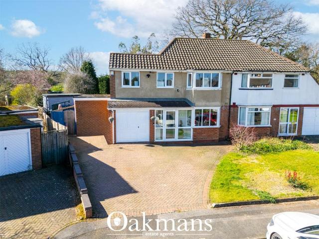 House for sale in Bromsgrove, Worcestershire