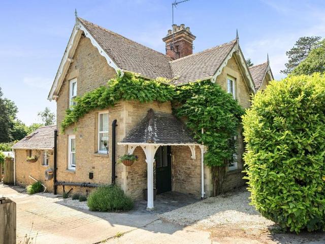 House for sale in Chipping Norton, Black Bourton