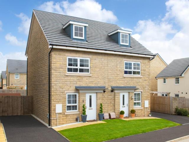House for sale in Chickenley, Dewsbury