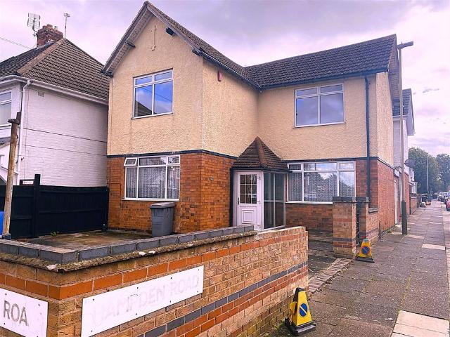 House for sale in Northfields, Leicester