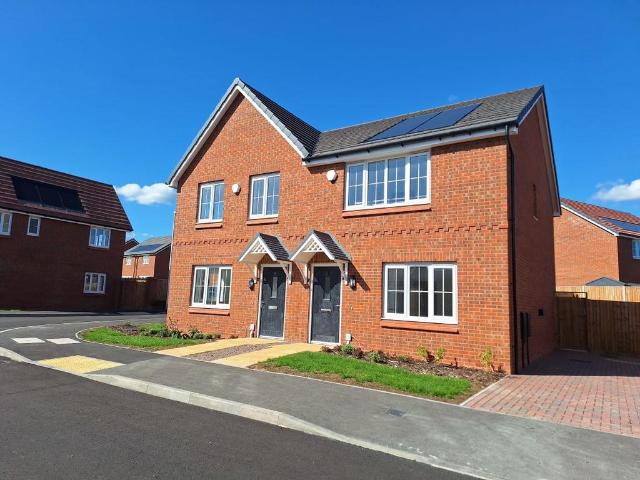 House for sale in Bedworth Heath, Camp Hill