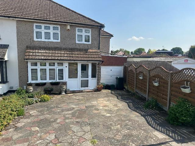 House for sale in Ramsden, Greater London