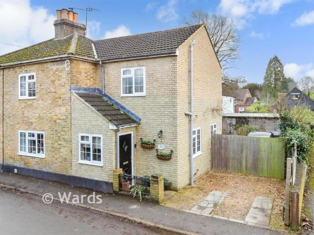 House for sale in Hunton, Midway