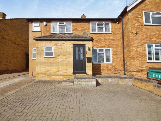 House for sale in London Borough of Havering, Greater London
