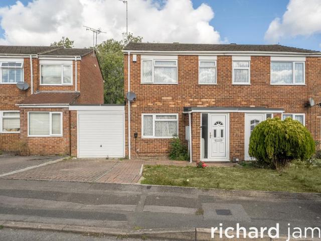House for sale in Toothill, Swindon