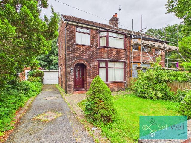 House for sale in Roe Green, Salford