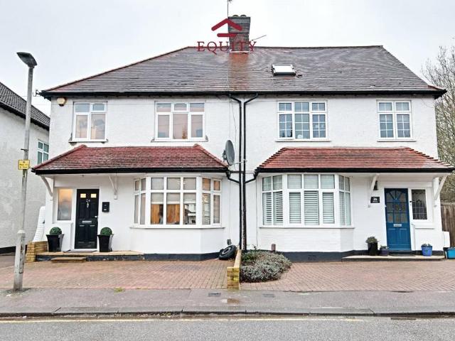 House for sale in Potters Bar, Isle Of Man