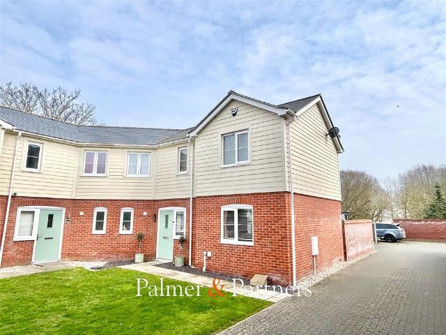 House for sale in Dale Hill, Essex
