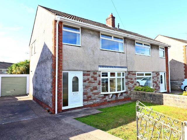 House for sale in Llantrisant, Beddau