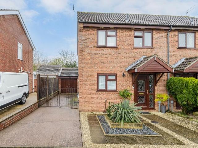 House for sale in Hopton-on-Sea, Stokesby