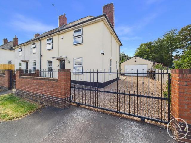 House for sale in Whitkirk, Colton