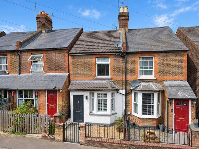 House for sale in Pouchen End, Hertfordshire