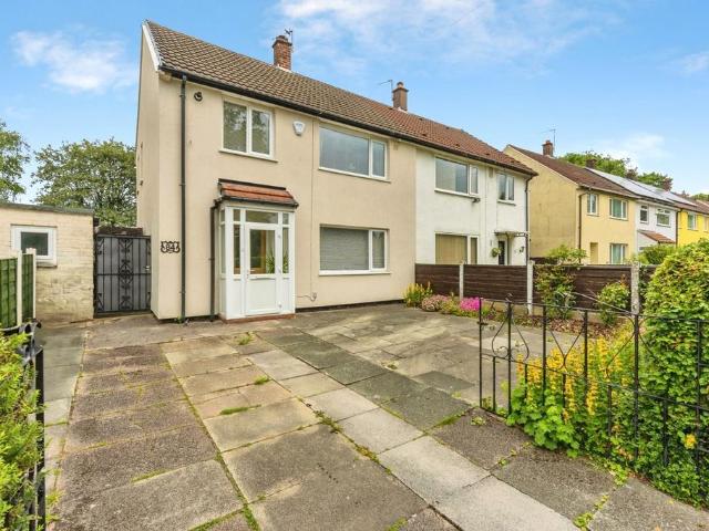 House for sale in Northern Moor, Manchester