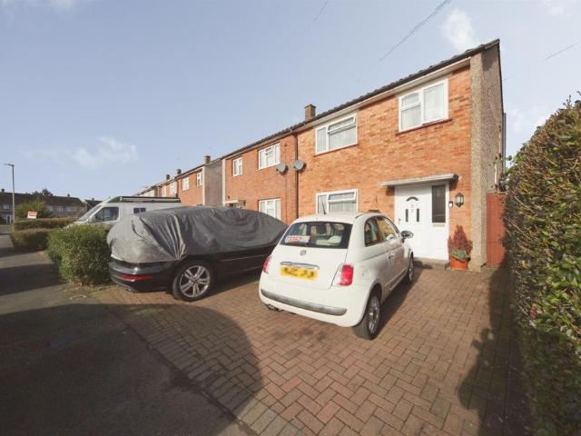 House for sale in Lewsey Farm, Luton