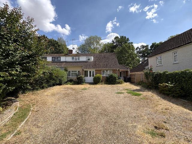 House for sale in Chipping Hill, Essex