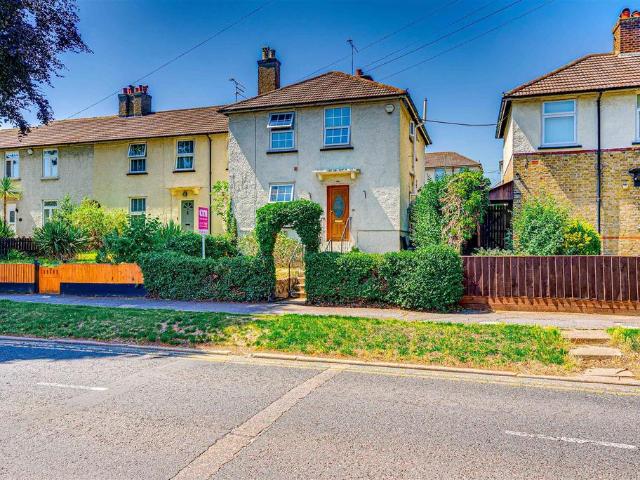 House for sale in Badgers Dene, Grays