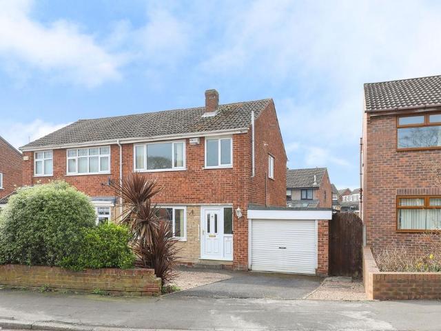 House for sale in Aston cum Aughton, Aston