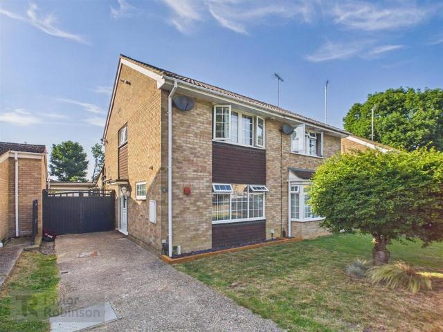 House for sale in Broadfield, Glynde