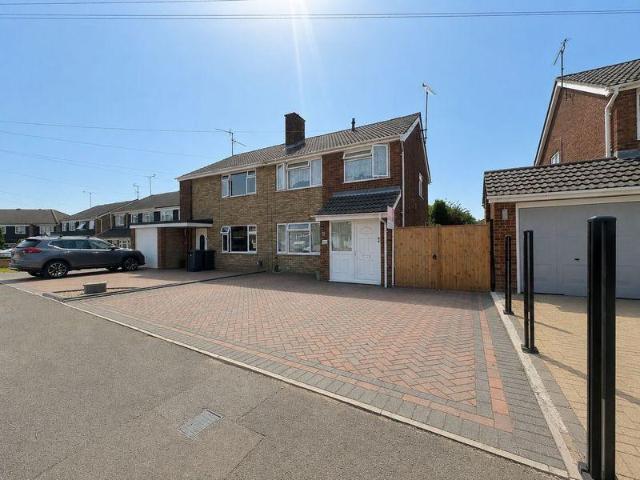 House for sale in Sundon Park, Luton