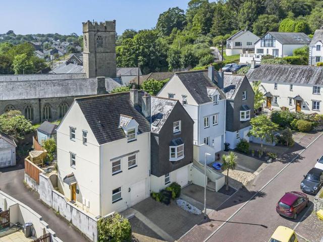 House for sale in St Blazey, Cornwall