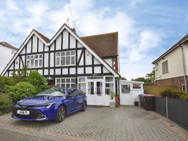 House for sale in East Cliftonville, Acol