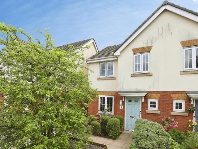 House for sale in Burslem, Stoke-on-Trent