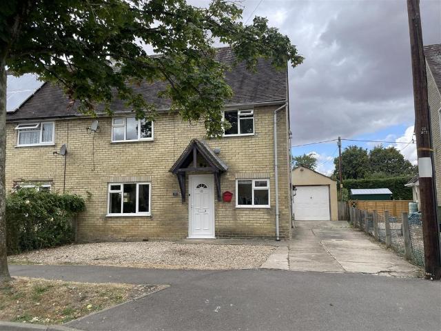House for sale in Fossebridge, Gloucestershire
