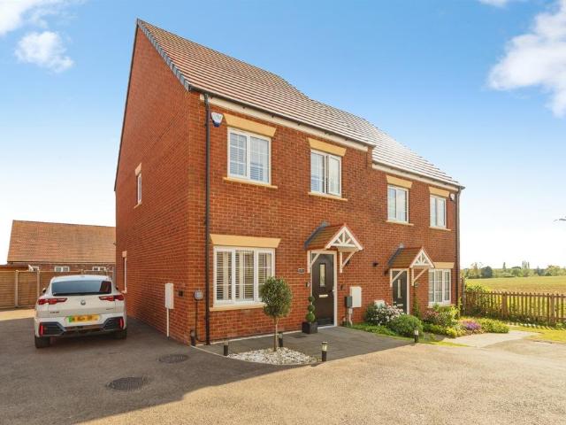 House for sale in Bedford