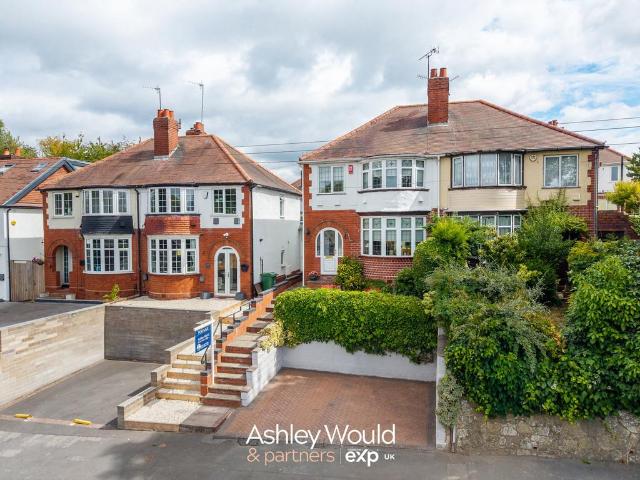 House for sale in Halesowen, West Midlands