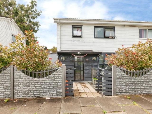 House for sale in New Parks, Old Wharf