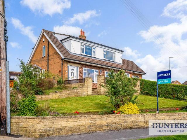House for sale in Shaw Lane, Guiseley