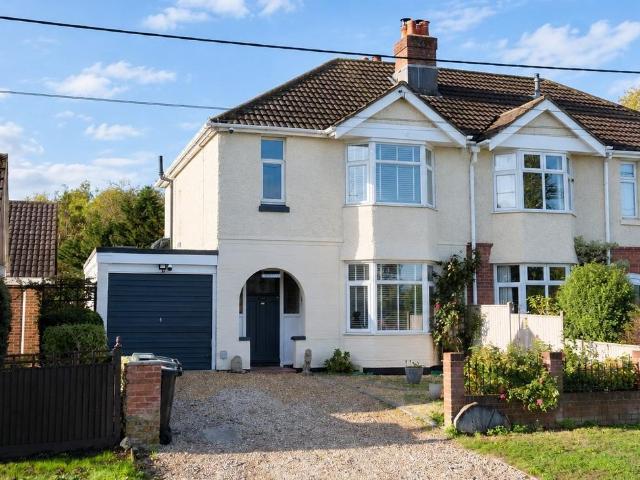 House for sale in Marchwood, New Forest