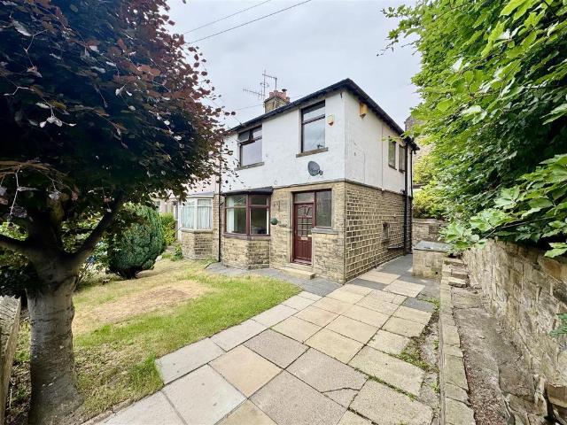 House for sale in Waterloo, Almondbury