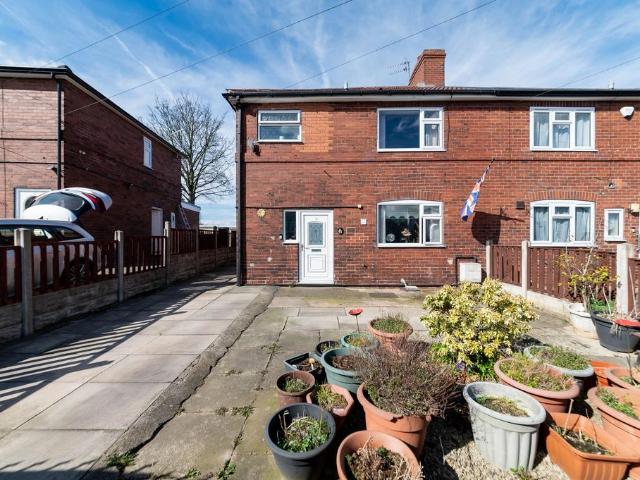 House for sale in Havercroft, West Yorkshire