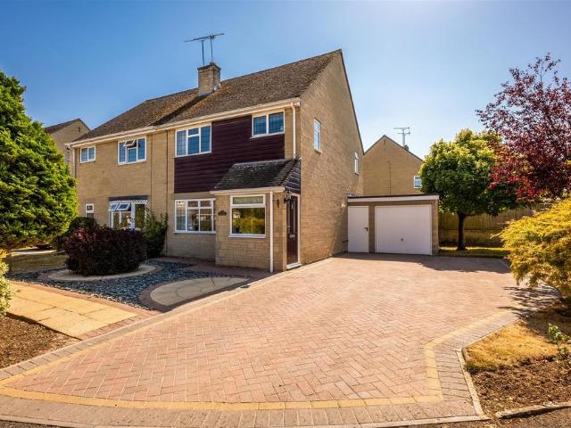 House for sale in Black Bourton, Oxfordshire