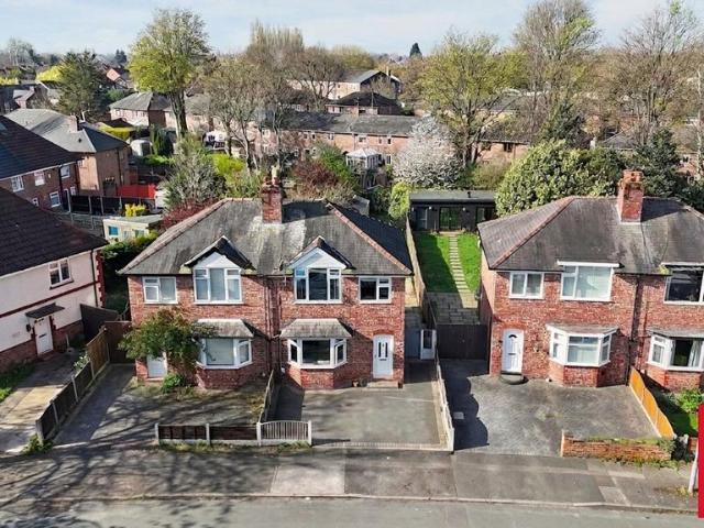House for sale in Higher Irlam, Salford