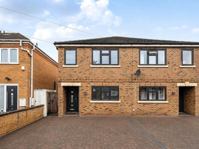 House for sale in Greater London