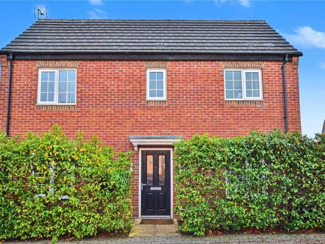 House for sale in Grimes Dyke, Leeds