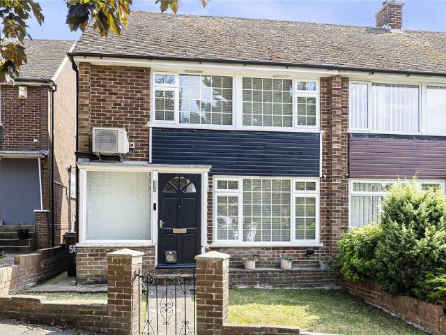 House for sale in Kings Farm, Hamerton