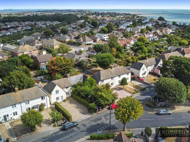 House for sale in Frinton and Walton, Dale Hill