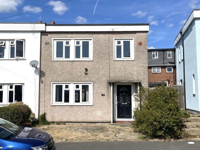 House for sale in Harold Wood, Greater London
