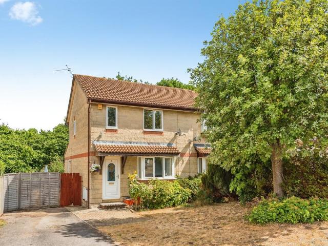 House for sale in Woodhall Park, Rodbourne